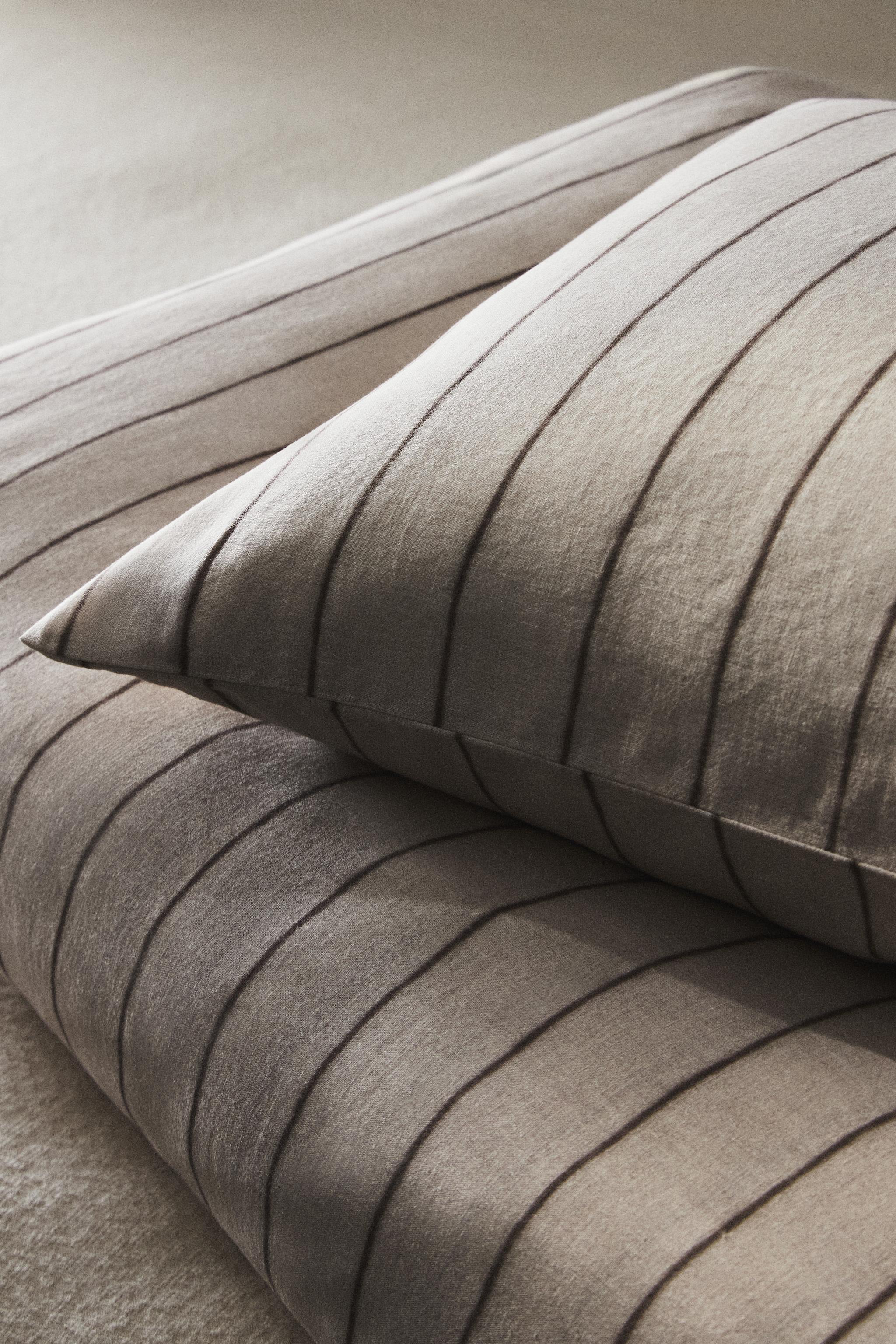 STRIPED COTTON AND LINEN PILLOWCASE